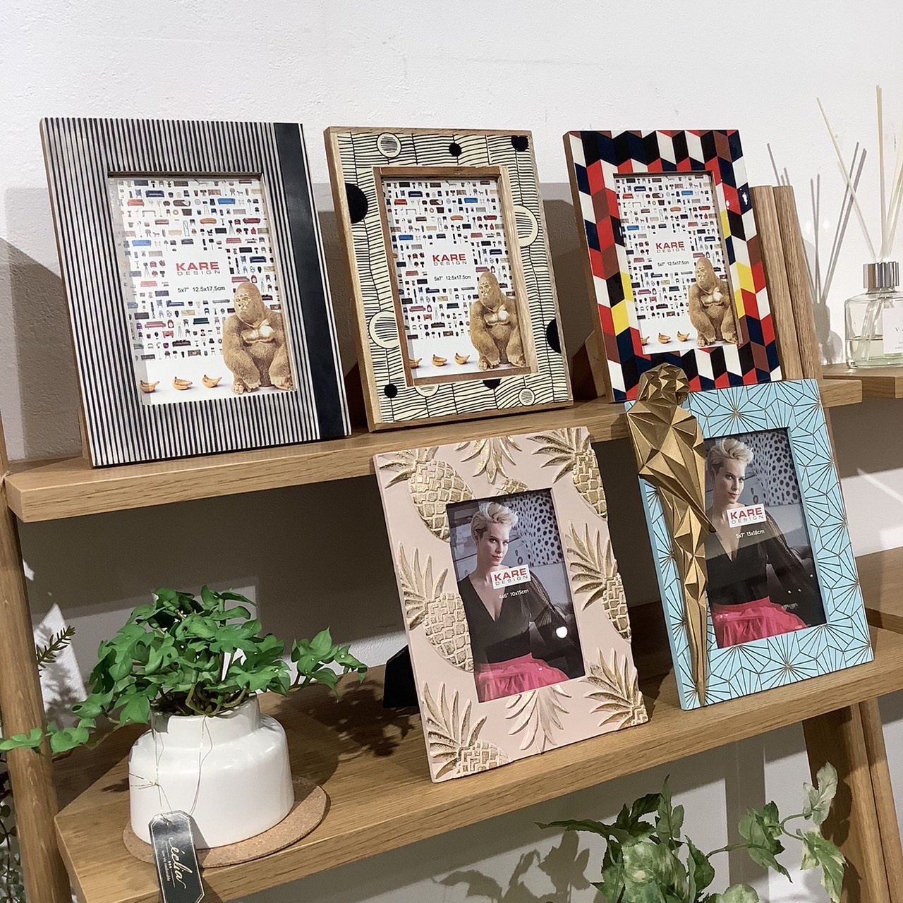 イオンモール店にKAREカレのフォトフレームを入荷しました | イン